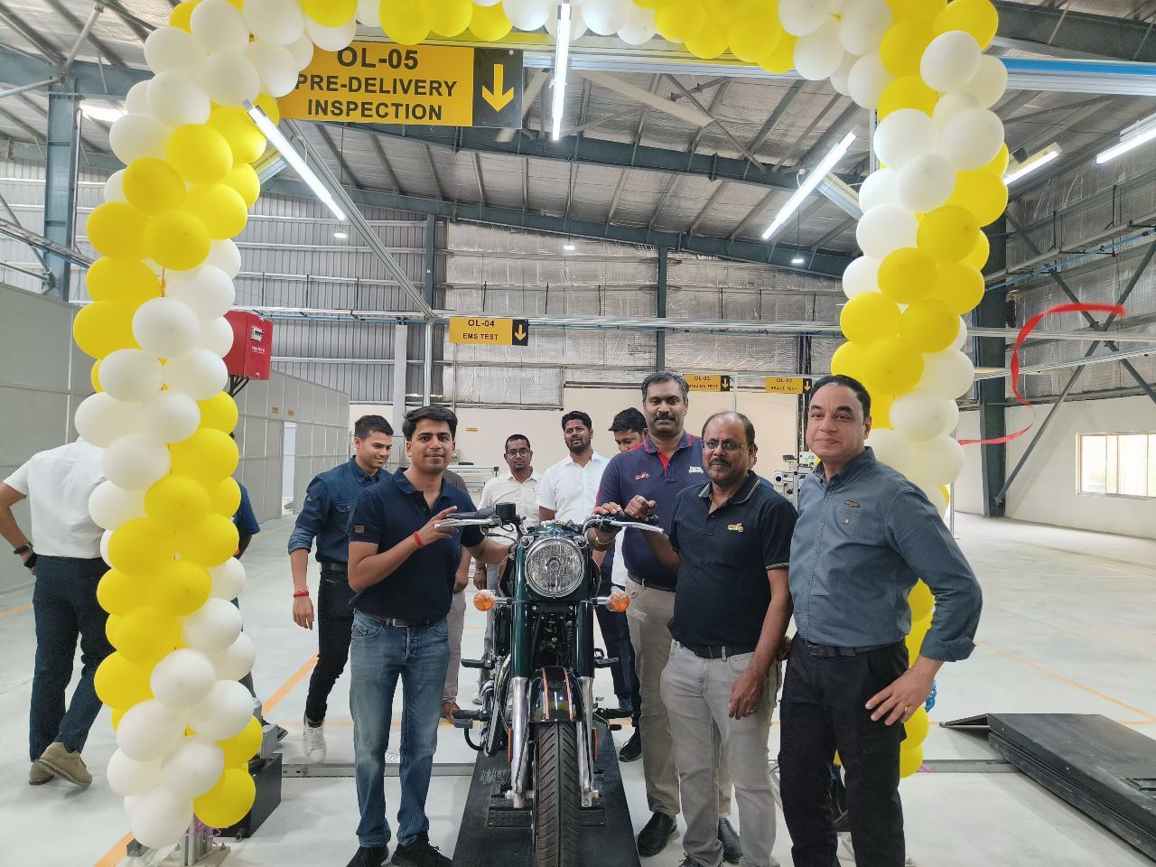 rithala royal enfield service centre