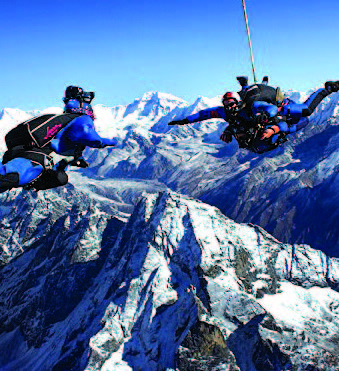 SKY-DIVE IN KHUMJUNG