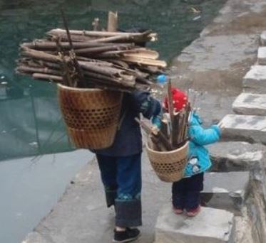 The smart mountain folks made same bamboo baskets at both the places.
