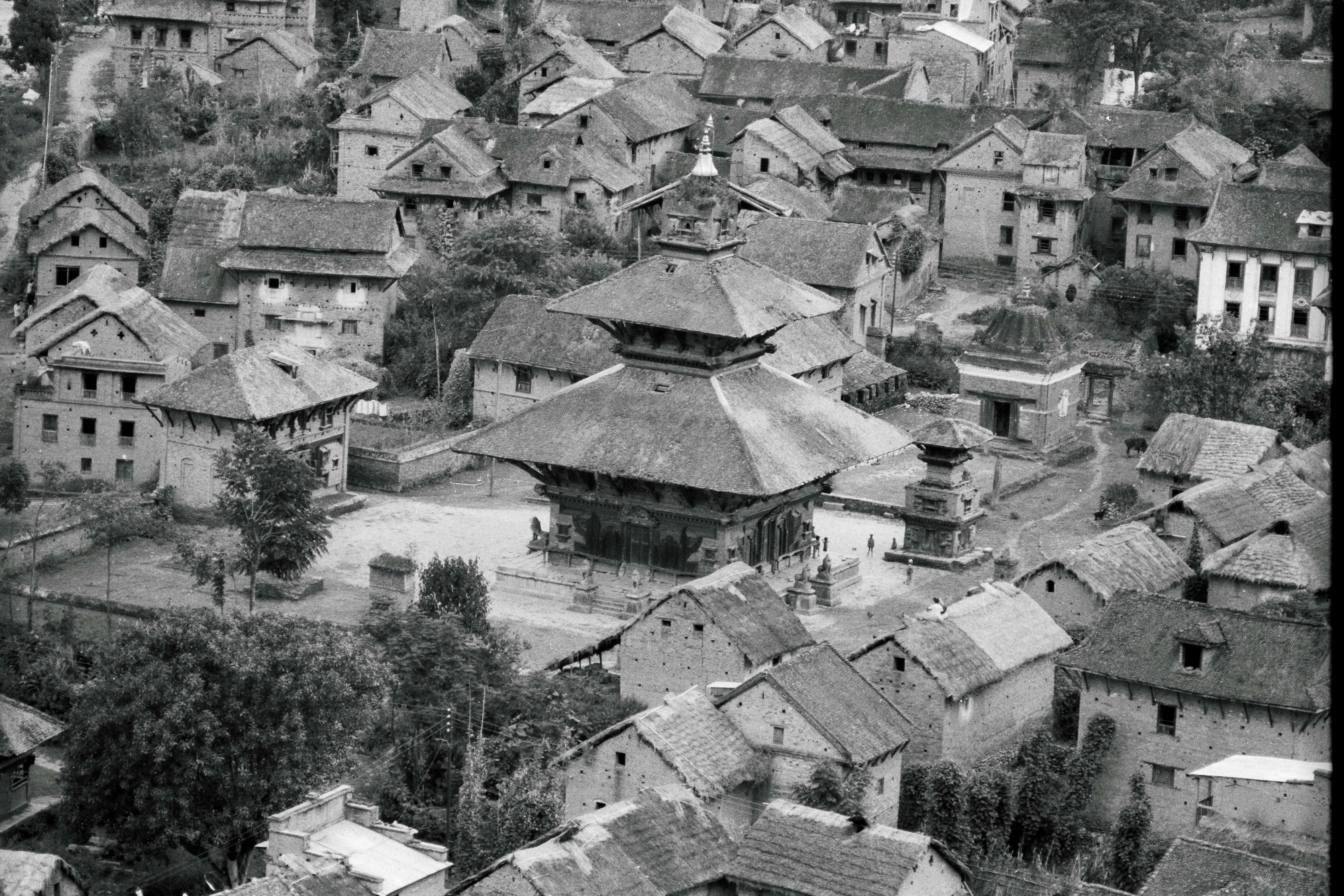 Indreswor MahadevTemple Gerard Toffin1976.jpg