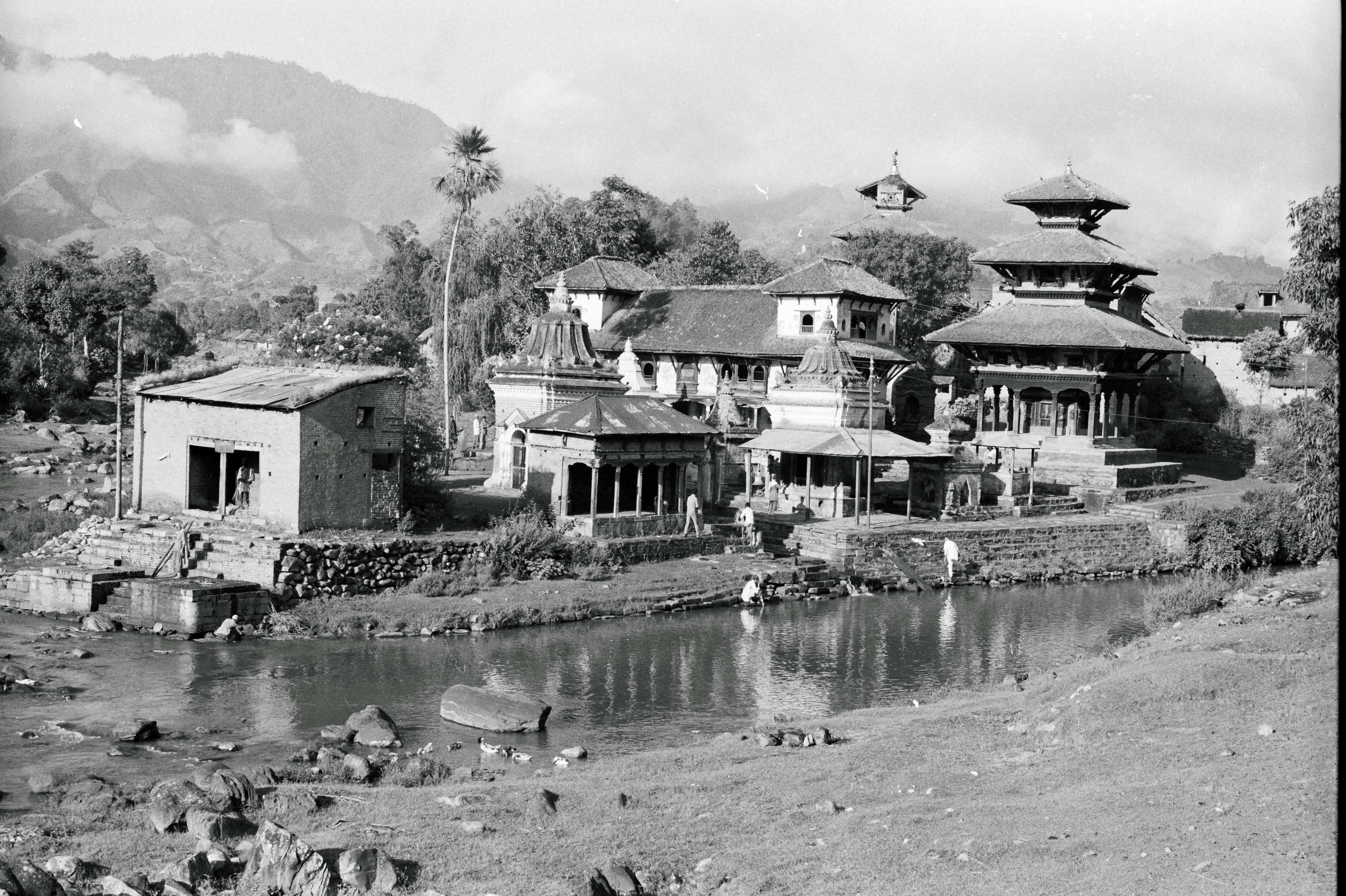 Triveni Ghat  Gerard Toffin 1976